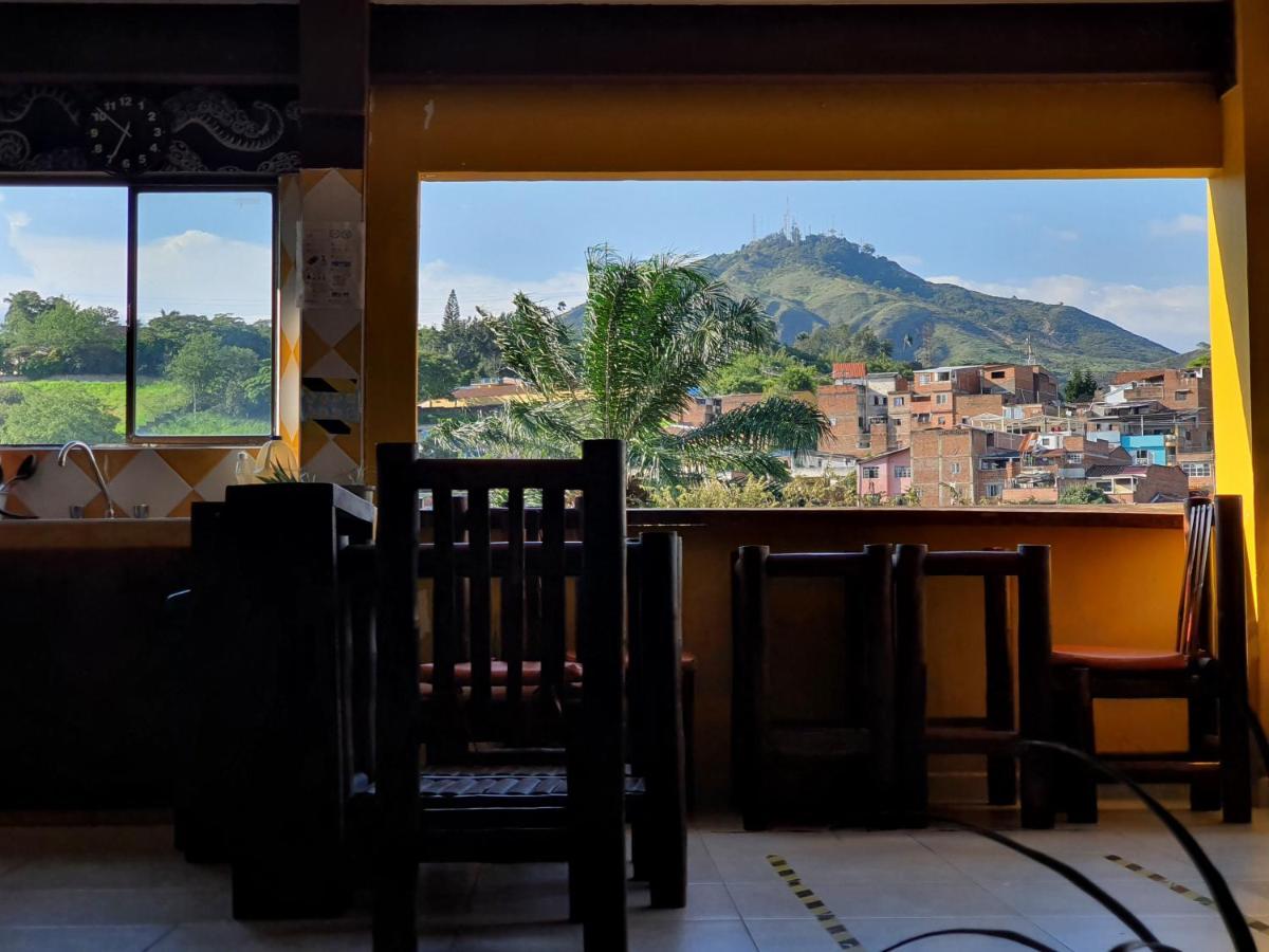 Hostal La Mercedes Street 칼리 외부 사진