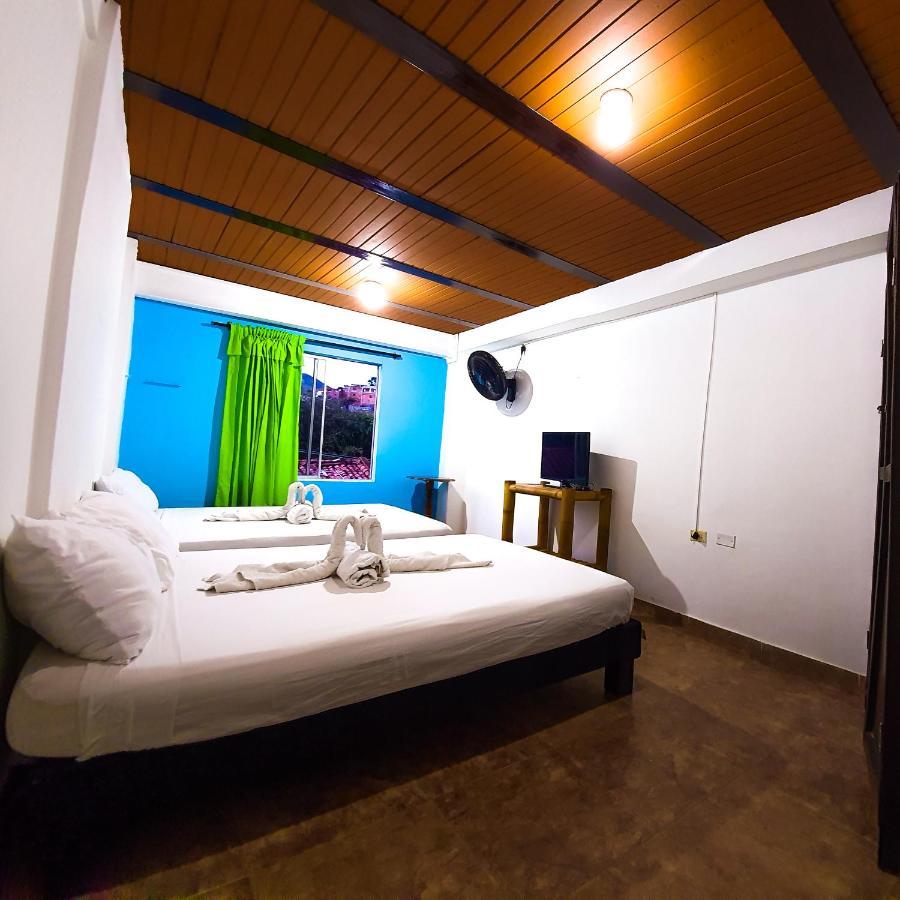 Hostal La Mercedes Street 칼리 외부 사진
